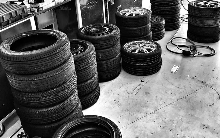 Racing tyres